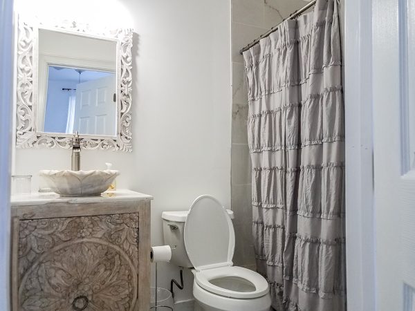 Double Room with Private Bath (Room 2)