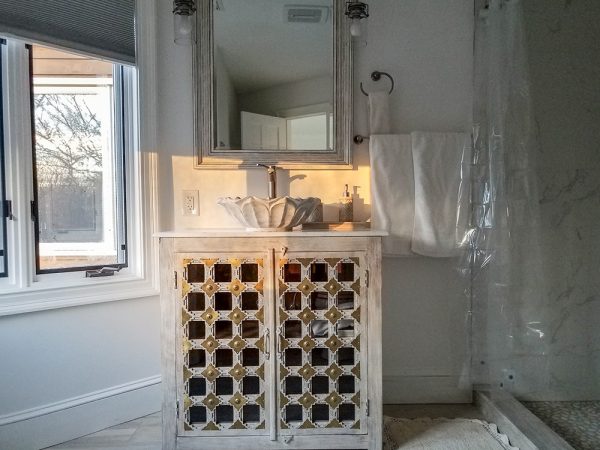 Single King Room with Private Bath (Room 8)