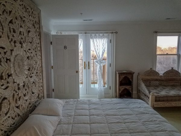 Single King Room with Private Bath (Room 8)